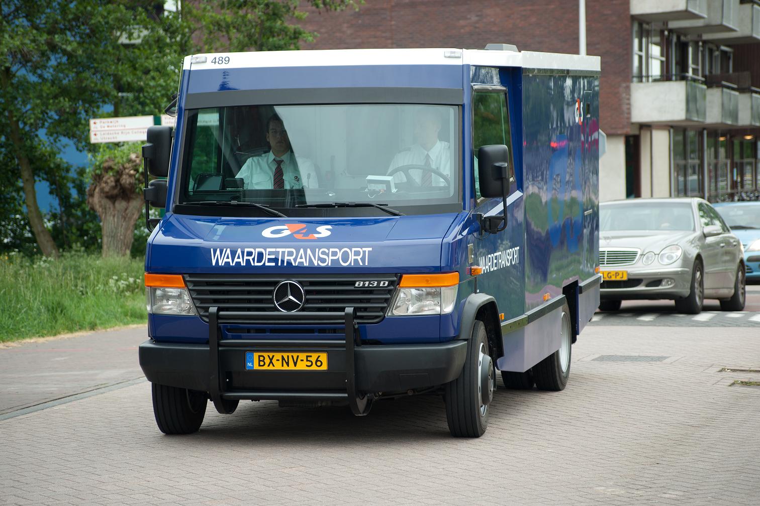 Banken zetten beveiligers in bij geldautomaten
